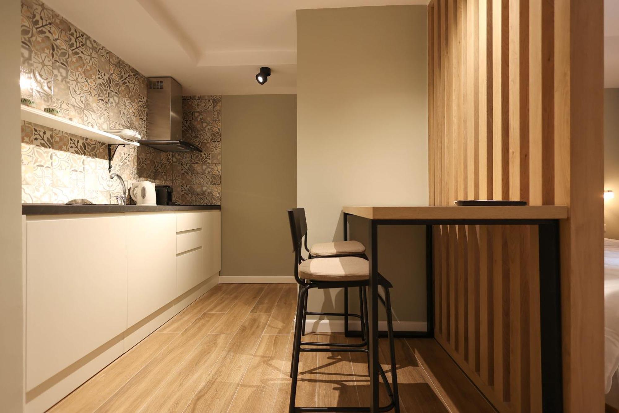 Grandstay Studios Durres Bagian luar foto