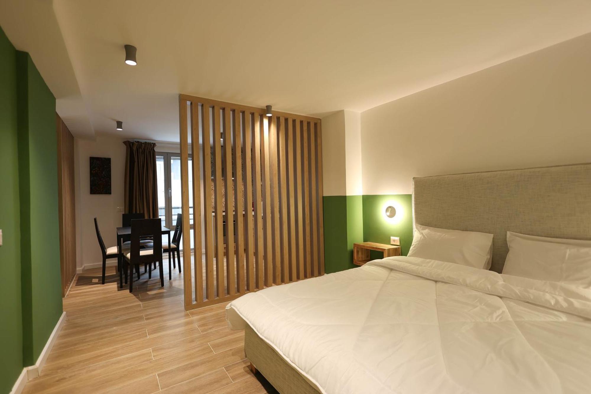 Grandstay Studios Durres Bagian luar foto